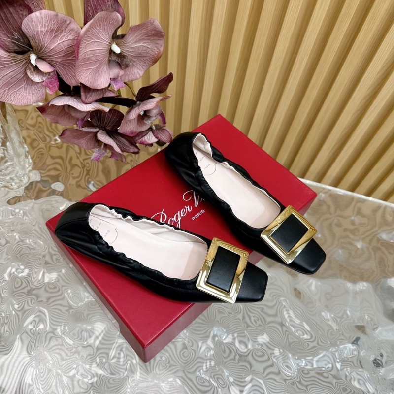 Roger Vivier flat shoes